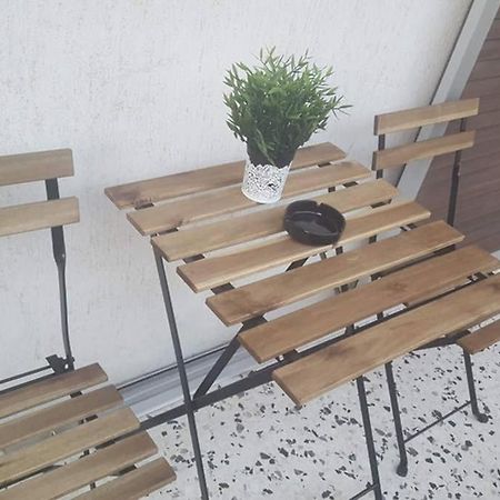 Apartment In The Heart Of The City 5 لاريسا المظهر الخارجي الصورة